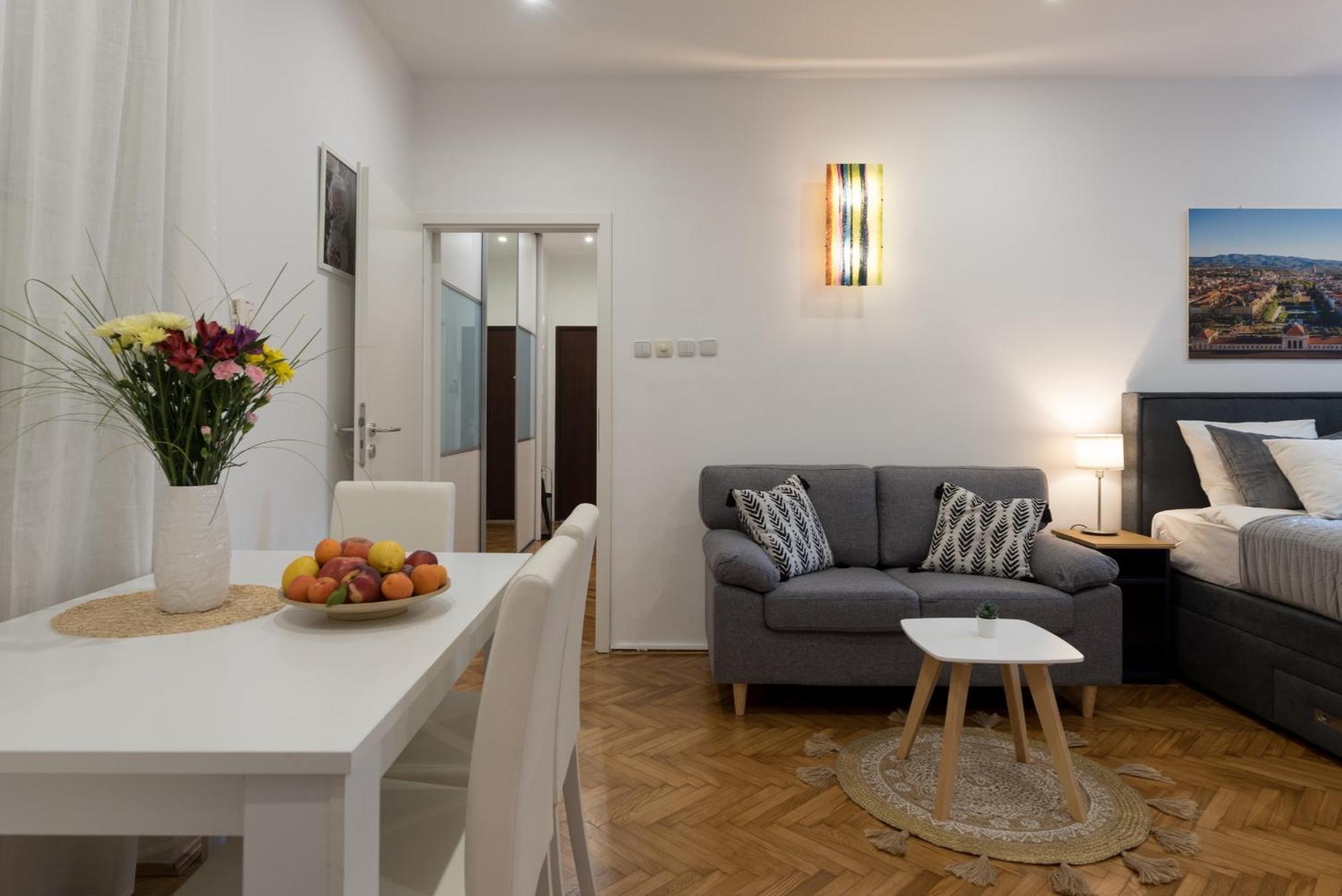 Like Home Zagreb Apartment Luaran gambar